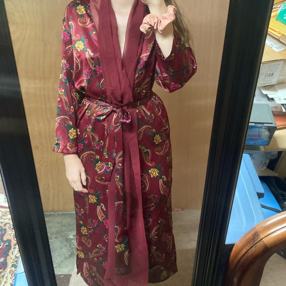 Vintage Victoria's Secret Floral Robe - Picture 2 of 8